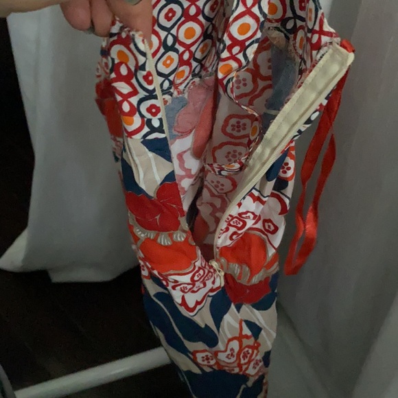 Summer top like new zipper on the side - Picture 2 of 3